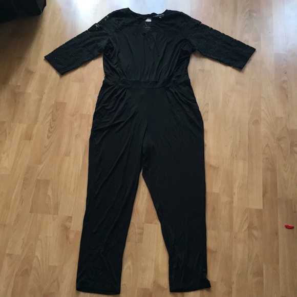 Dorothy Perkins Pants - DOROTHY PERKINS lace Viscose jumpsuit romper NWT